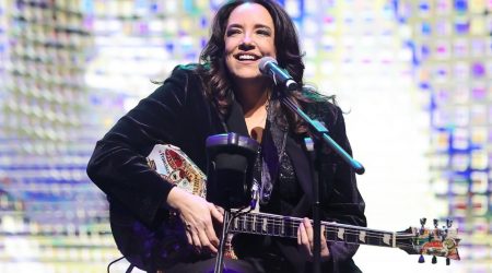 Cantora Ana Carolina celebra 25 anos de carreira com show em São José dos Campos!