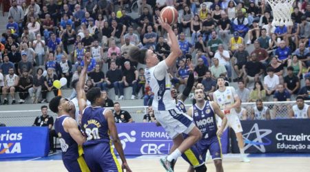São José sofre virada no fim para o Mogi e decepciona torcida no Linneu!