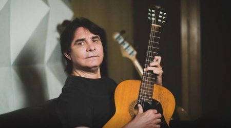 Lô Borges, ícone da MPB e fundador do Clube da Esquina, morre aos 73 anos em Belo Horizonte