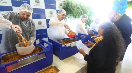 10 mil pessoas são esperadas para a tradicional macarronada da 46ª Festa do Trabalhador, na zona leste