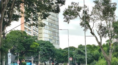 Interdição na avenida Madre Thereza para serviços da Sabesp no domingo