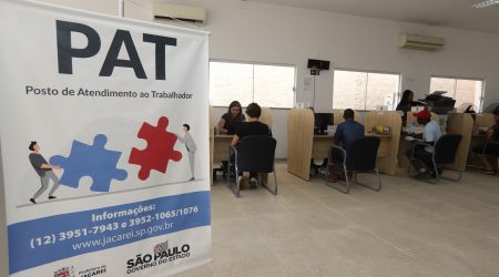 Com salário de R$ 2,4 mil, há 30 vagas para trabalho em supermercado!