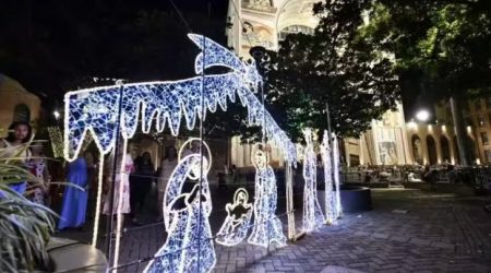 Fé, luz e mensagem ecológica: Santuário de Aparecida apresenta presépio e decoração natalina