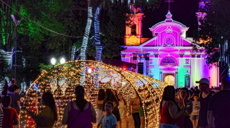 Tremembé comemora 129 anos com inauguração das luzes do Natal Iluminado
