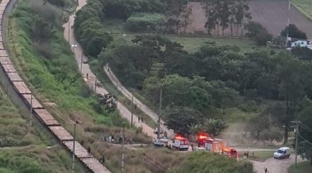 Mulher de 50 anos morre após ser atropelada por trem em São José dos Campos