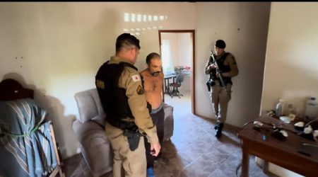 Tutor de Bull Terrier envolvido em ataque ao cão Fox é preso em Pouso Alegre