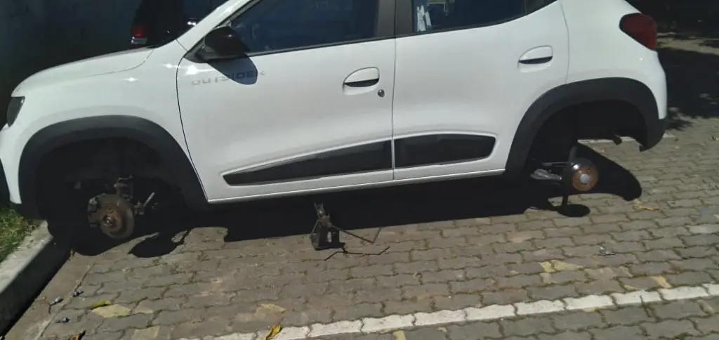 Rodas de carro são furtadas em estacionamento da UBS do Jardim Paulista