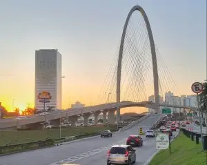 Onda de calor atinge pico na região do Vale do Paraíba e Litoral Norte neste final de semana