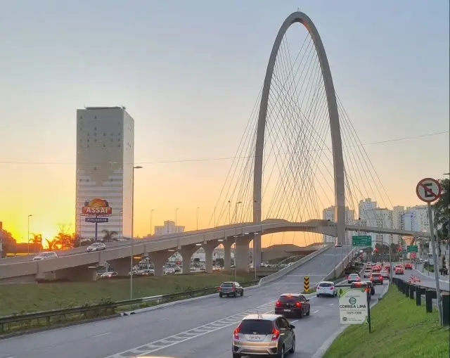 Onda de calor atinge pico na região do Vale do Paraíba e Litoral Norte neste final de semana