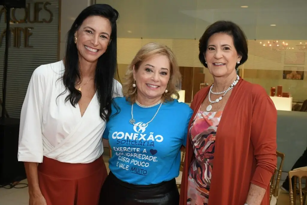 Coluna Social Alessandra Labat