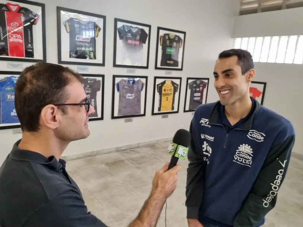 Douglas nega jogar pela Seleção Brasileira de Vôlei