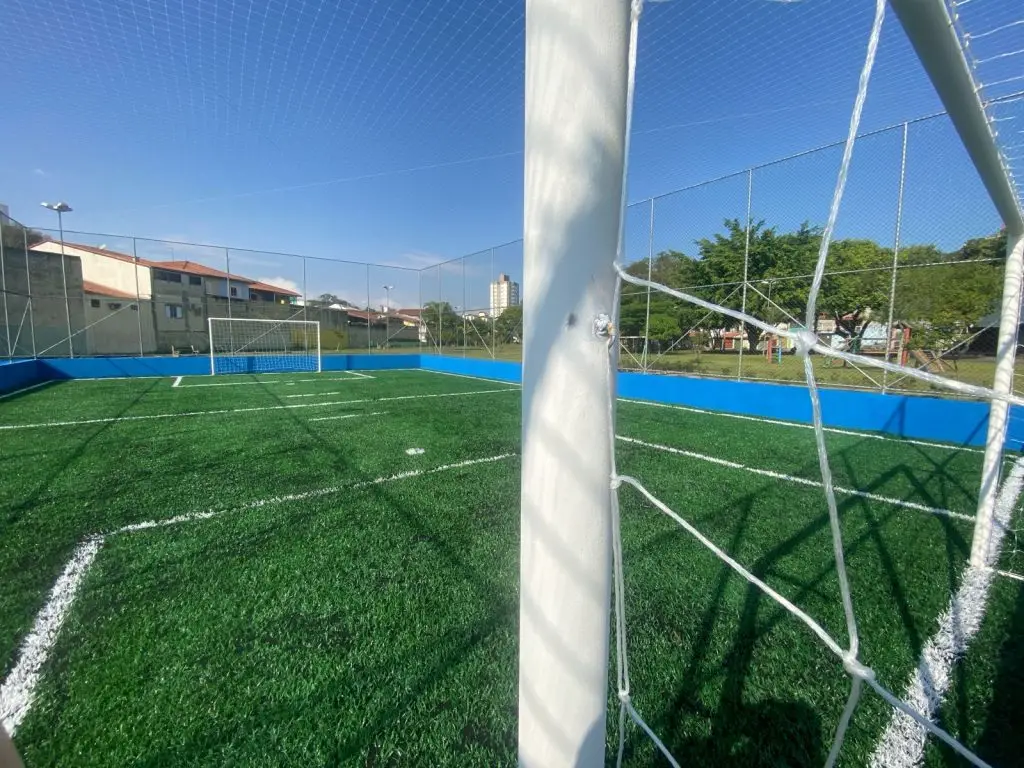 Jardim das Indústrias ganha duas quadras esportivas