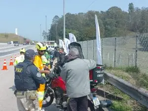 CCR promove ação de segurança para motociclistas