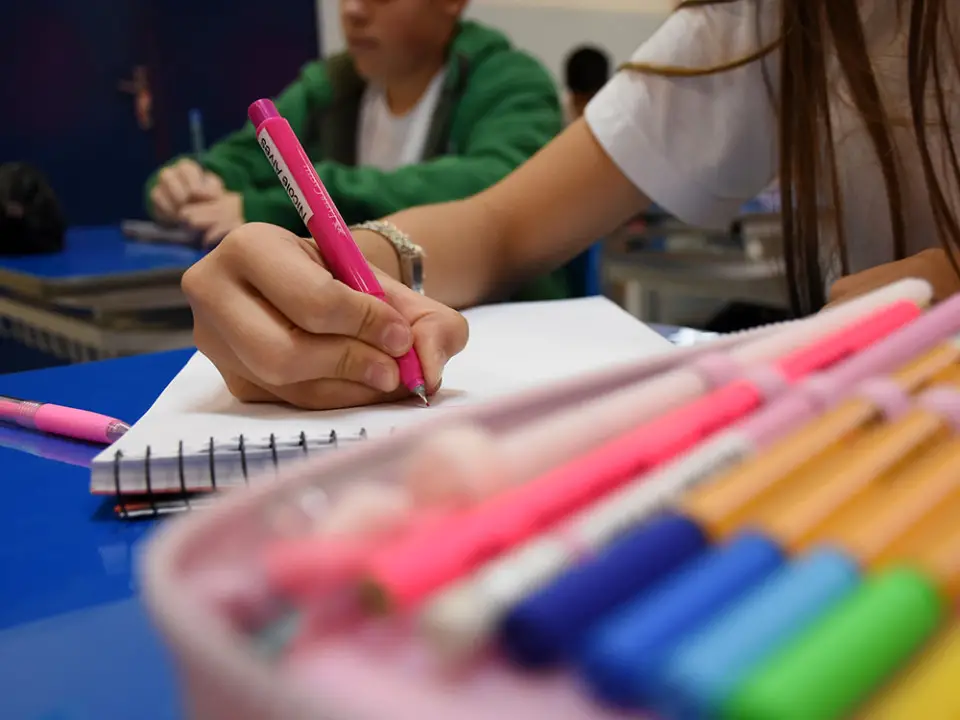 Projeto de lei exige autorização familiar para atividade religiosa em escolas de São José