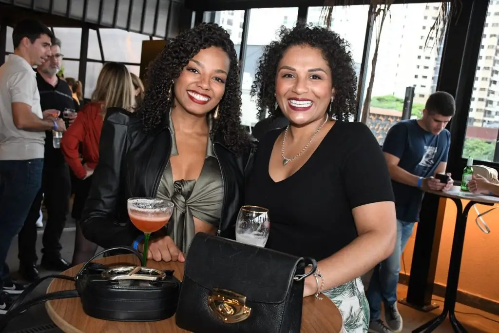 Coluna Social Alessandra Labat