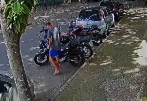 Câmera flagra furto de moto no Jardim Aquarius