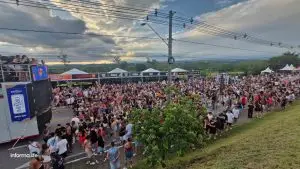 Pré-carnaval na Via Oeste reúne 4 mil foliões em SJC