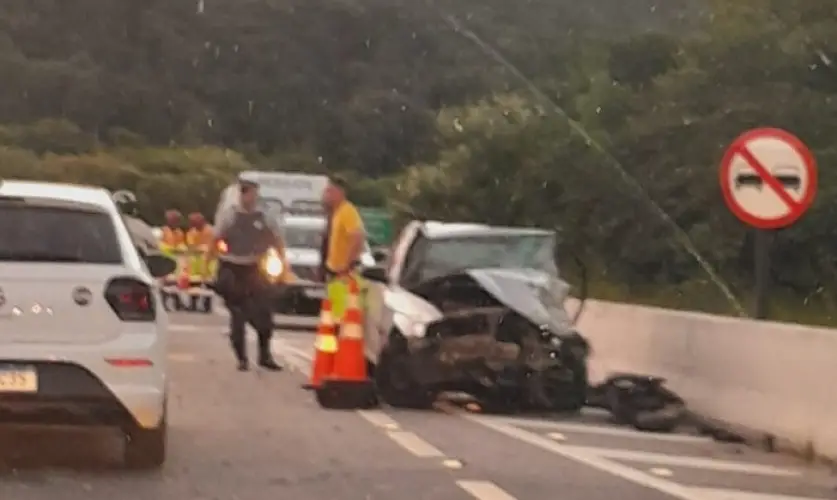 Colisão frontal deixa vítima fatal no recém-inaugurado Contorno Sul da Tamoios