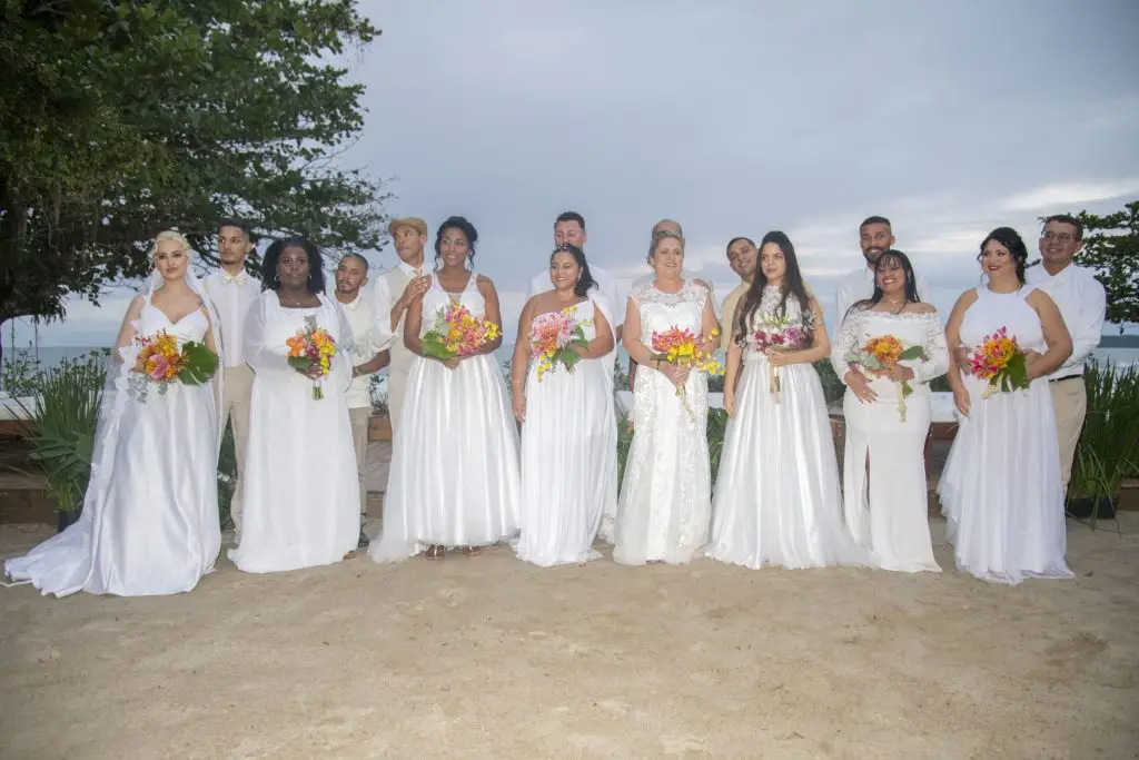 Casamento Comunitário emociona casais em Ubatuba no Dia dos Namorados