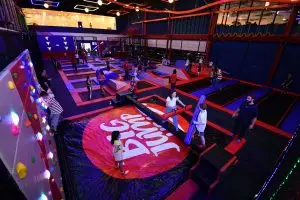 Maior Parque de Trampolins do RJ abre as portas em São José dos Campos