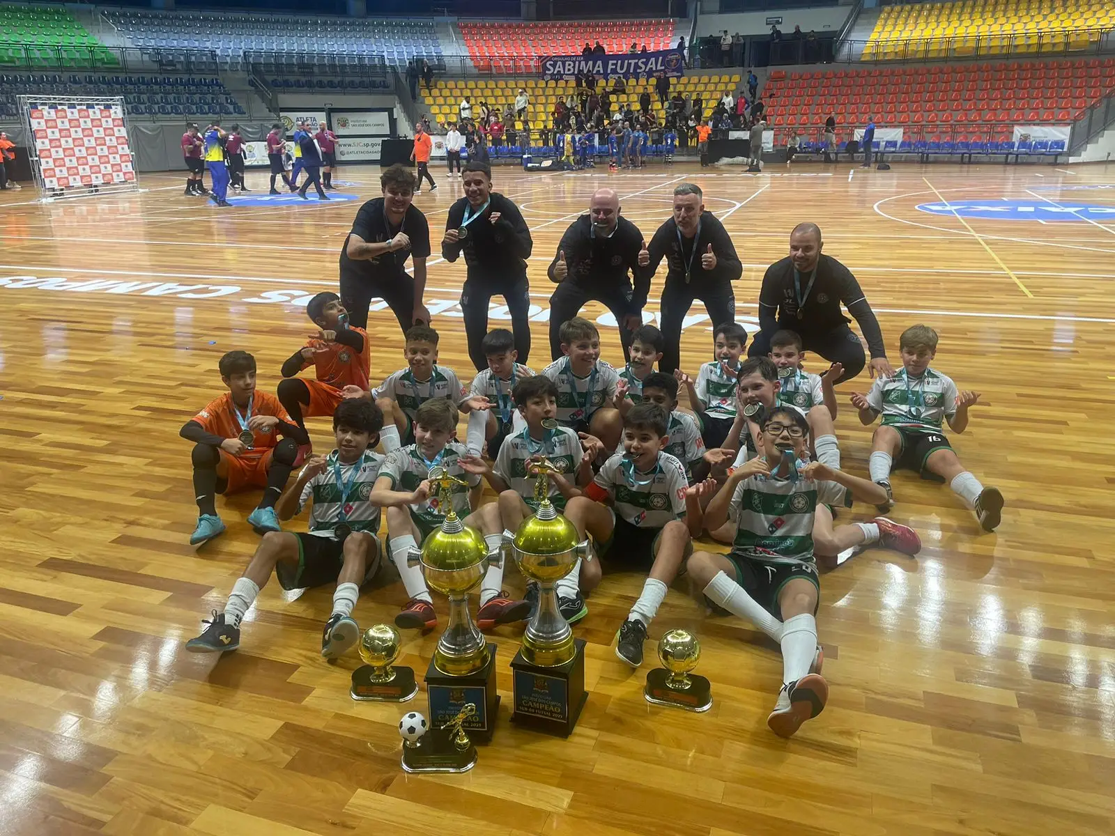 Jardim Aquarius futsal vence nas categorias Sub-08 e Sub-12 da Copa Popular 2025 e segue como destaque regional na modalidade