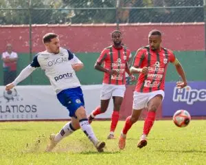 Valente, São José consegue empate com um jogador a menos contra Portuguesa Santista na Baixada