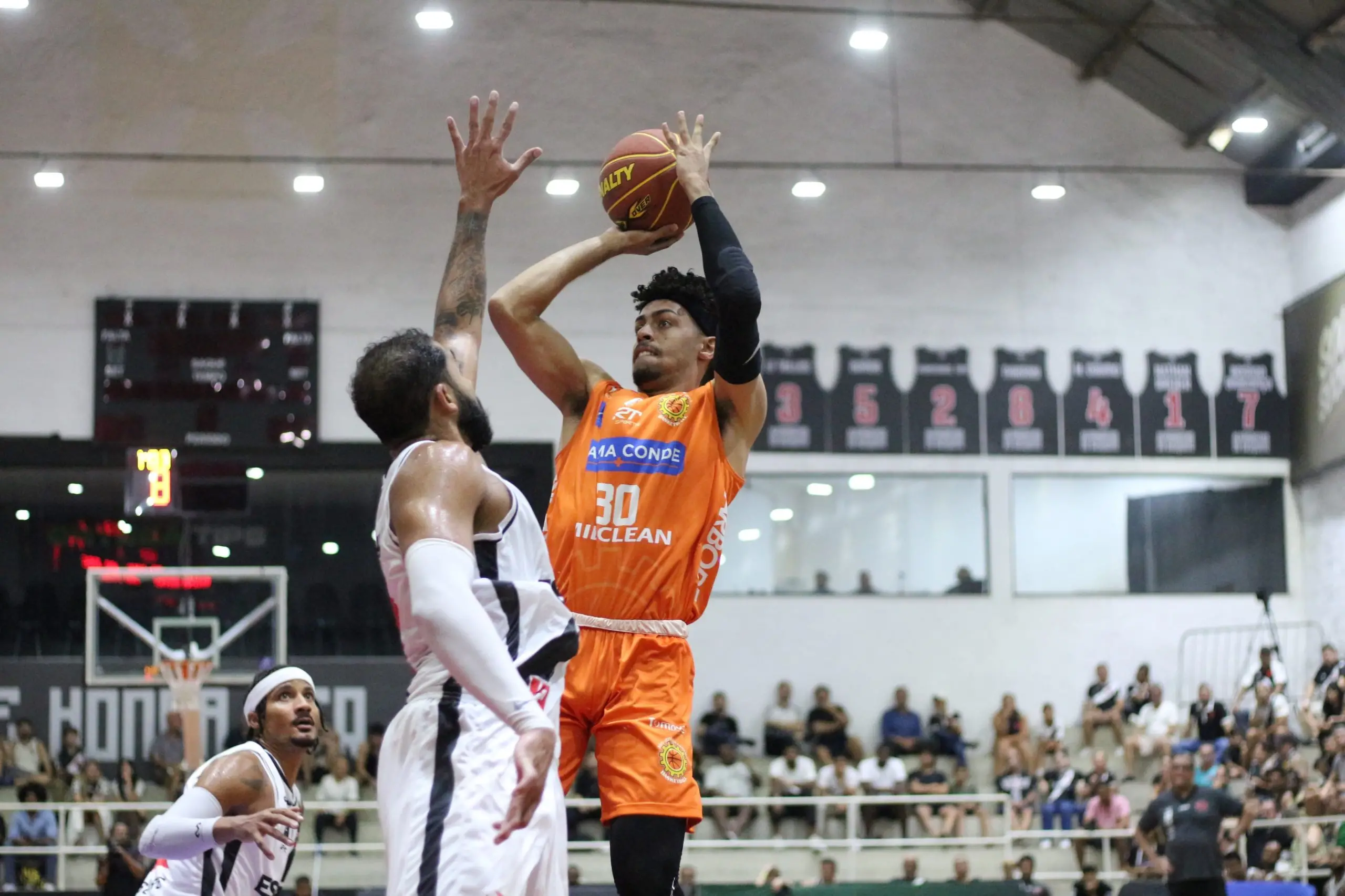Basquete São José anuncia renovação do atleta Adyel para a temporada 2025/26