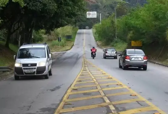 Idoso morre atropelado na rodovia SP-50 em São José dos Campos