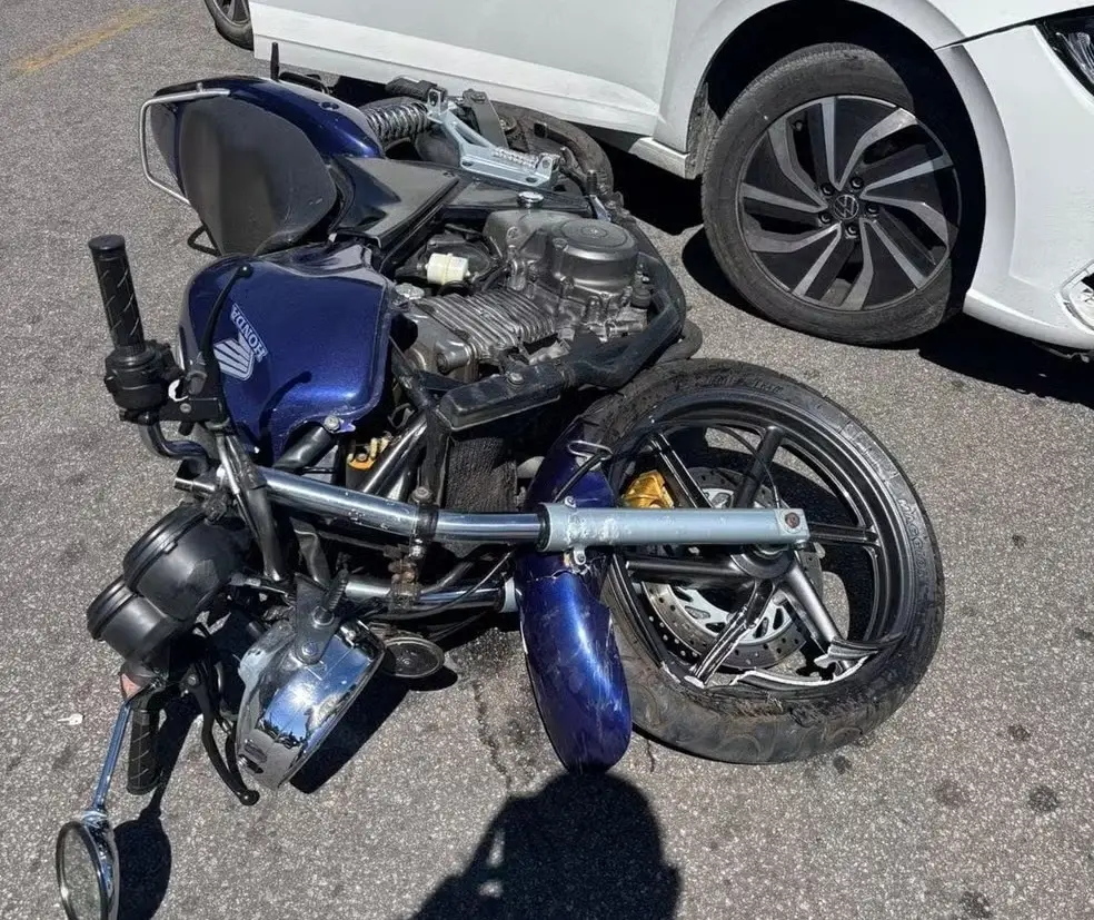 Acidente entre moto e carro deixa uma vítima fatal em Campos do Jordão 