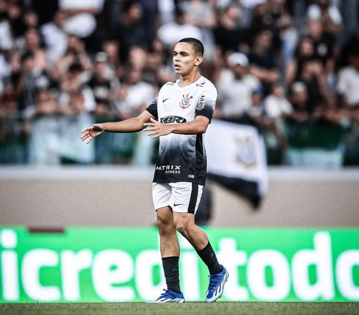 Corinthians renova contrato com jogador de Caraguatatuba com multa milionária