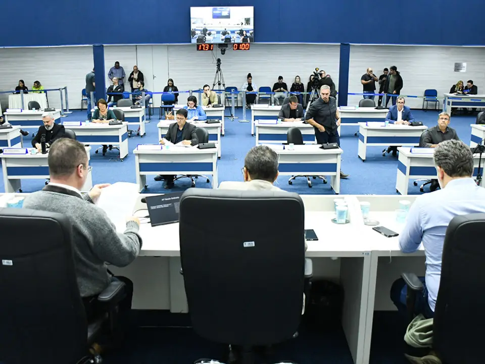 Câmara de São José dos Campos aprova lei sobre bem-estar digital infantil 