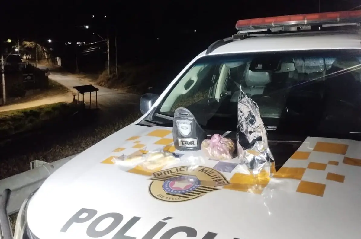 Apreensão de drogas na Rodovia Carvalho Pinto em São José