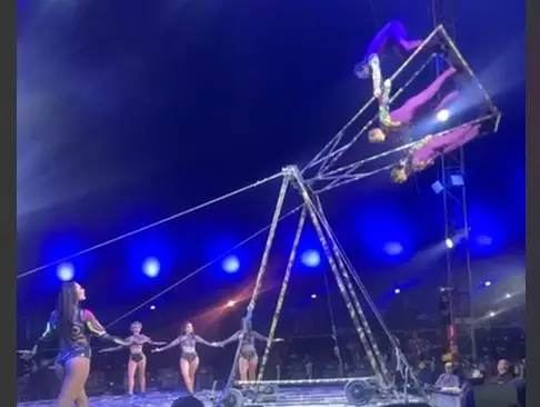 Um artista sofreu acidente em circo em São José dos Campos durante espetáculo. Ele foi socorrido por médicos até a chegada do Samu