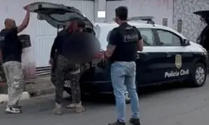 Polícia Civil prende mãe e filho por tráfico de drogas em Caraguatatuba