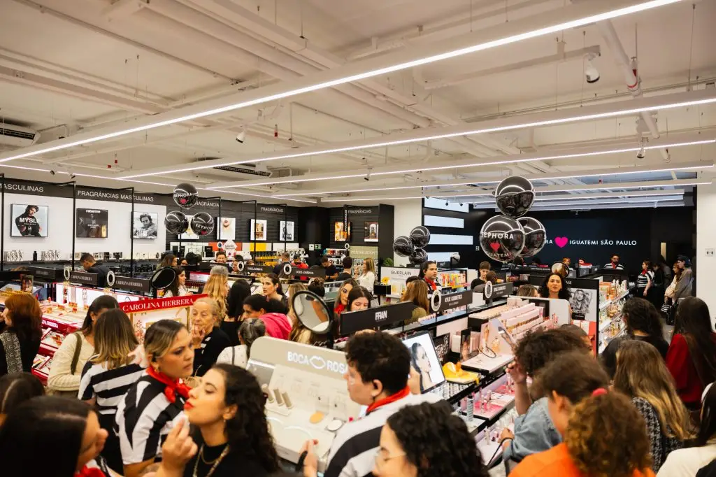 Sephora inaugura loja em São José dos Campos com evento especial e brindes exclusivos