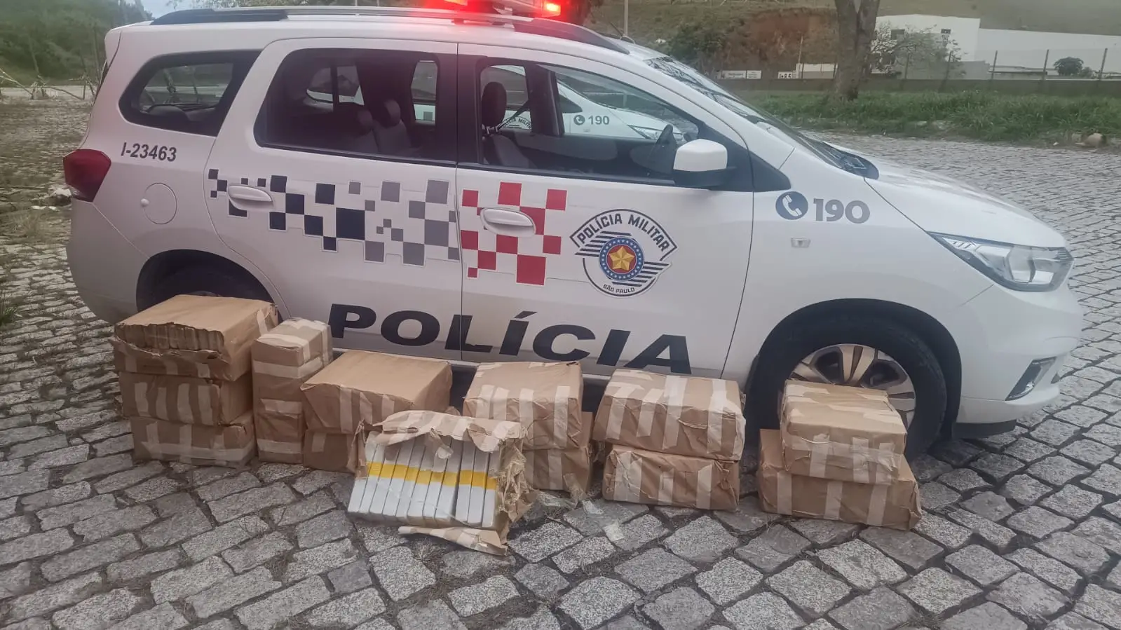 Em Queluz, PM prende mais de 250 kg de drogas 