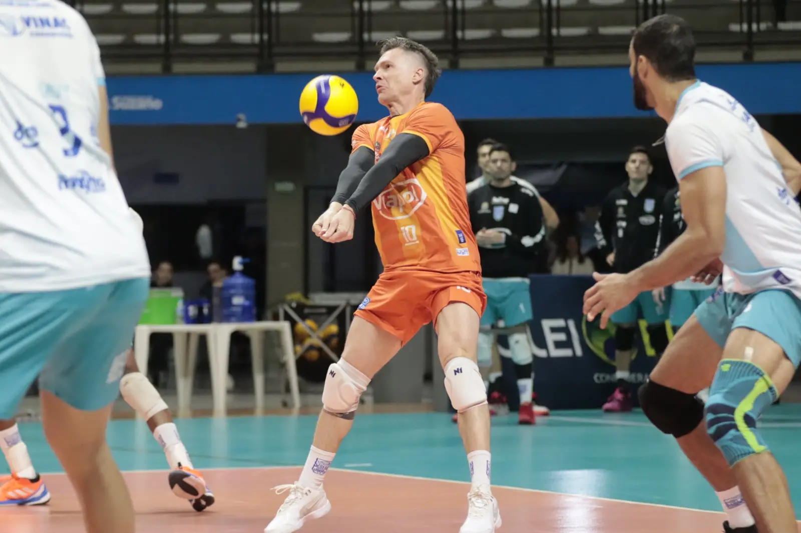 Em estreia amarga, Vôlei São José perde pro Suzano na Superliga  