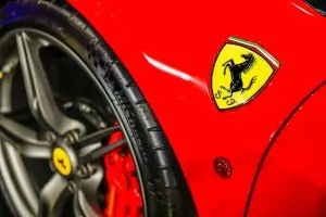 Ferrari ganha ação contra homem que fez réplica da F-40 em Cachoeira Paulista