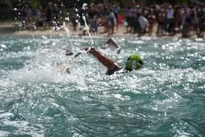 Travessia a nado de Caraguá a Ilhabela: 24 km de resistência e estratégia!