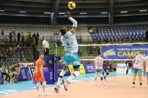 Vôlei São José perde em casa e segue sem vitória na Superliga masculina