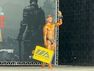 Jovem joseense conquista vitória em 2 categorias em campeonato de fisiculturismo