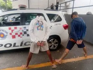 Dupla é presa em flagrante por roubo e sequestro de motorista de aplicativo em São José dos Campos