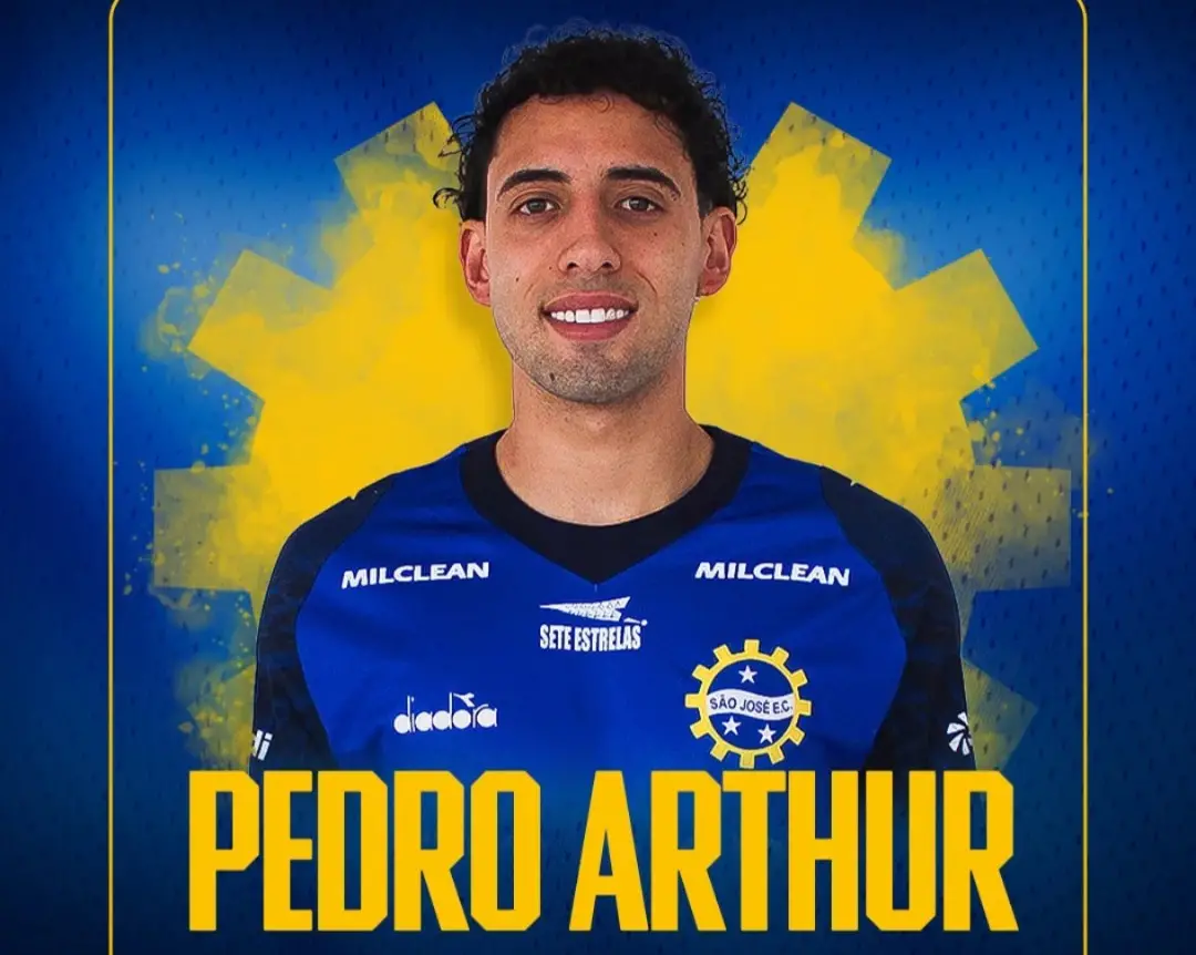 Com passagem pela Seleção de base, Pedro Arthur é confirmado no São José em 2026