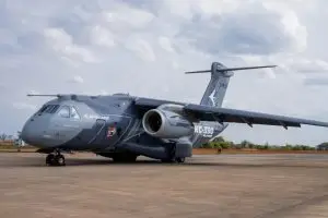 Brasil em destaque: Embraer exibe avião militar KC-390 na feira de Dubai