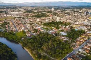 Atualização da Planta Genérica de Valores em Pindamonhangaba busca corrigir defasagem de 32 anos e promover justiça tributária no IPTU municipal