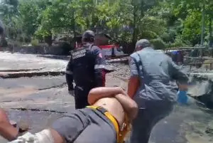 Banhista cai e quebra a perna na praia do Veloso, em Ilhabela