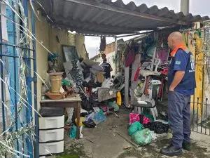 A ação intersecretarias desta quarta-feira (21) foi a terceira deste ano, totalizando mais de 21 toneladas de materiais inservíveis retirados de casas de acumuladores