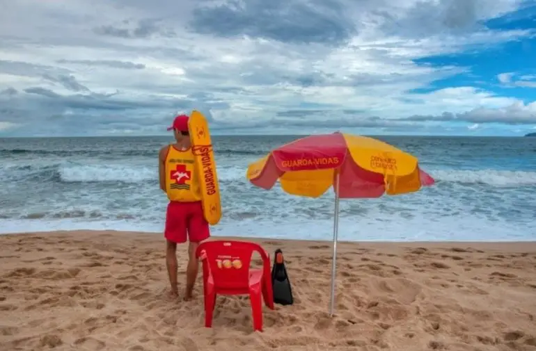Anjos das Praias, Guarda-vidas salvam 32 pessoas em Ubatuba no primeiro dia de 2026