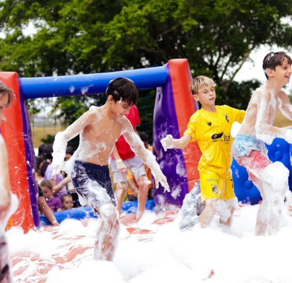 Arena Aquática marca início do Verão Kids em São José dos Campos