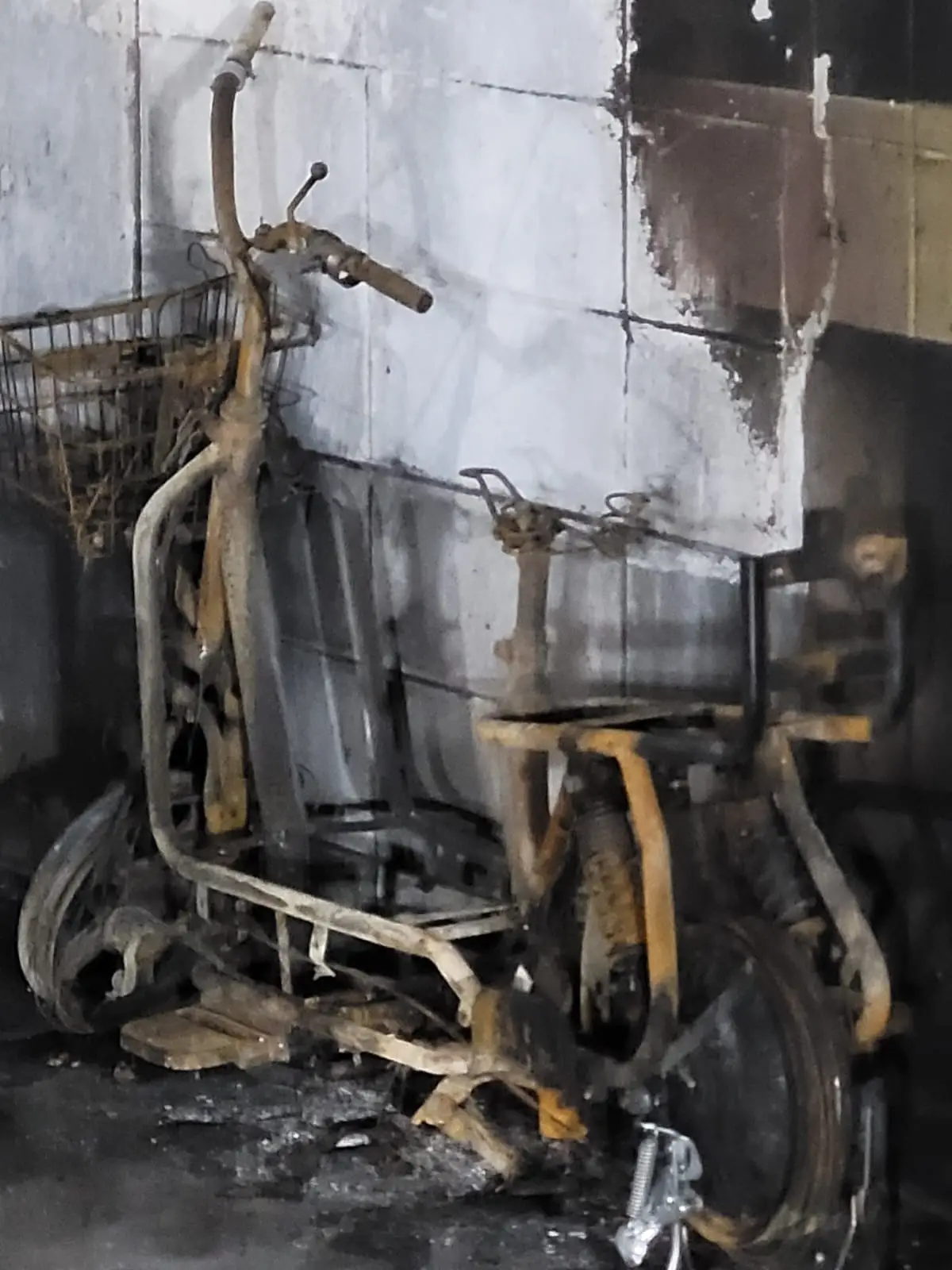 Garagem queimada em  São José recomendações após incêndio